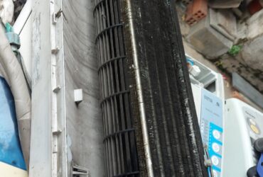 Vệ sinh máy lạnh cho khách hàng